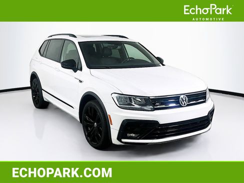 Used 2021 Volkswagen Tiguan SE R-Line FWD image 1