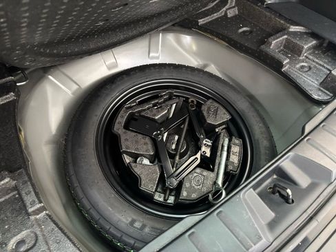 Used 2021 Subaru Forester Limited image 36