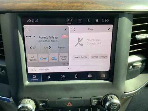 Used 2022 RAM 1500 Laramie image 17