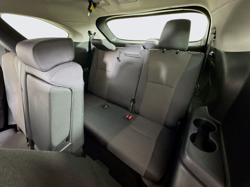 Certified 2024 Toyota Highlander LE image 22