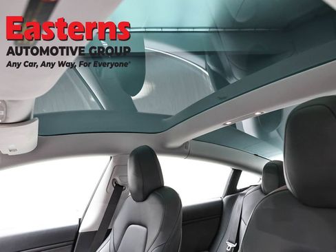 Used 2019 Tesla Model 3 Standard Range image 29