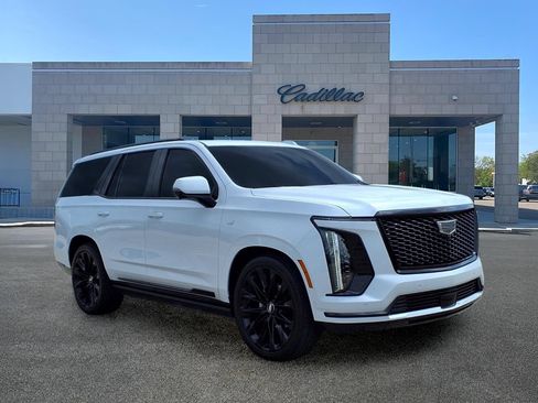 Used 2026 Cadillac Escalade Platinum Sport w/ LPO, ONYX Package AWD/4WD image 3