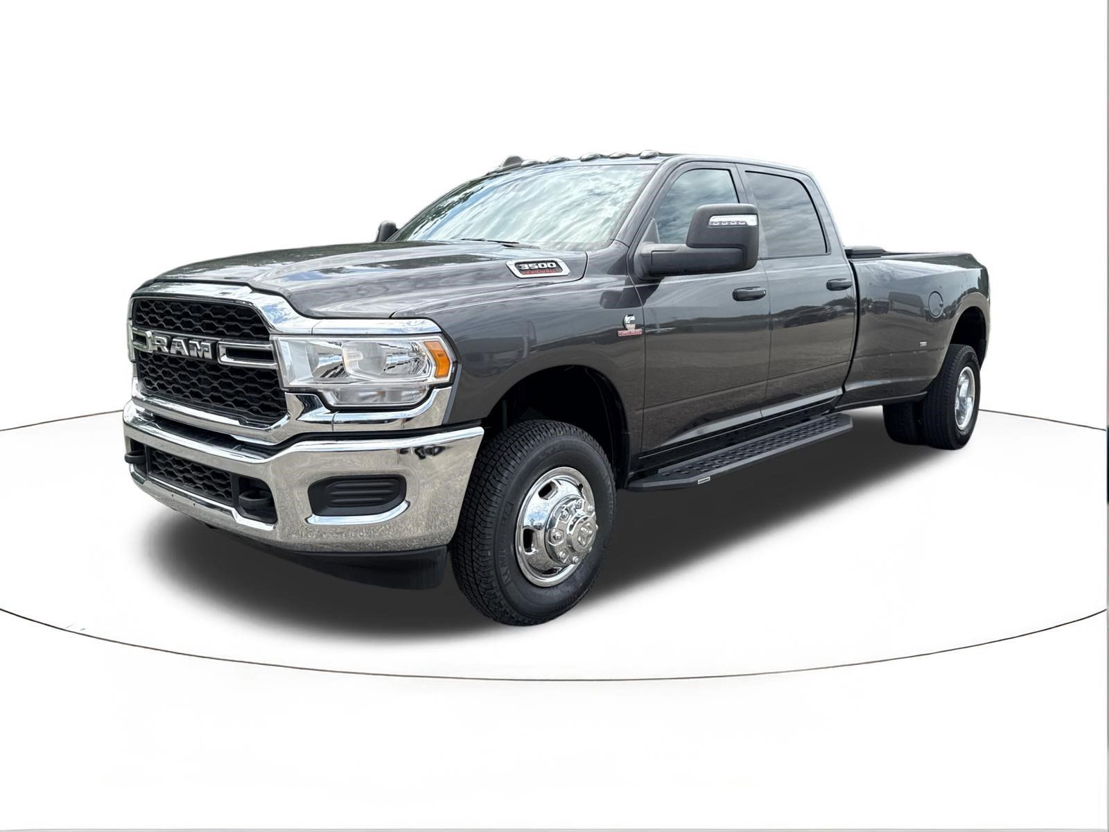 Used 2024 RAM 3500 Tradesman w/ Safety Group AWD/4WD image 8