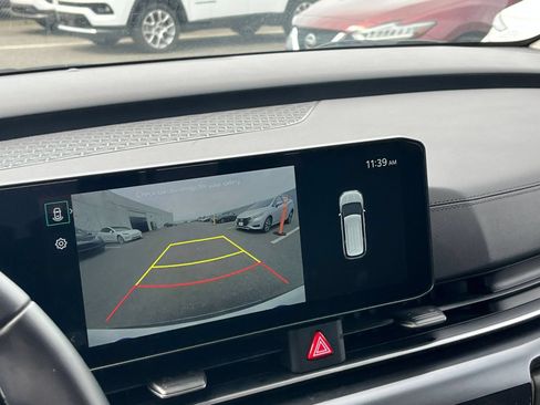 Used 2026 Kia Carnival FWD image 26
