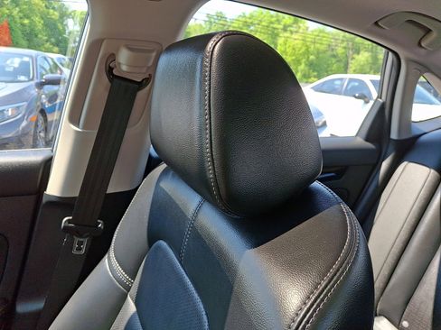 Certified 2023 Honda Civic Touring image 17