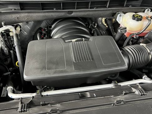 Used 2025 GMC Yukon XL Denali image 37