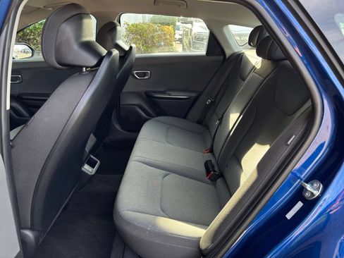 Used 2025 Kia K4 FWD image 21