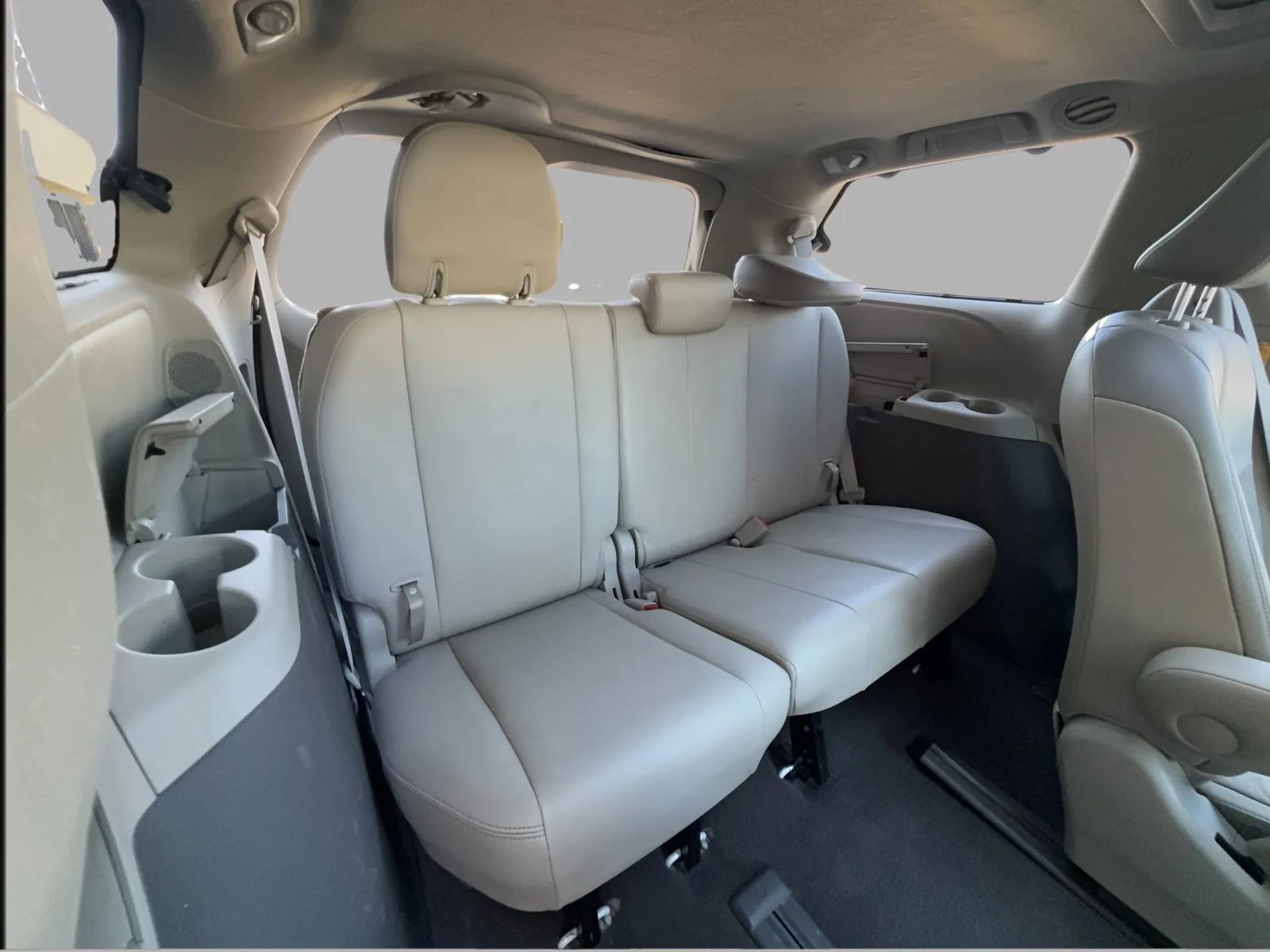 Used 2011 Toyota Sienna Limited w/ Premium Pkg AWD/4WD image 37