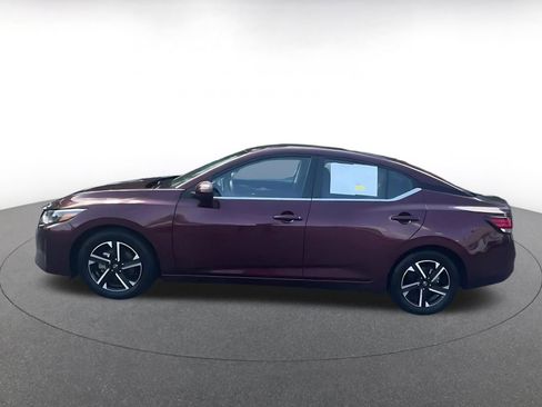 Used 2025 Nissan Sentra SV image 8