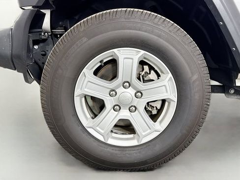 Used 2021 Jeep Wrangler Unlimited Sport image 28