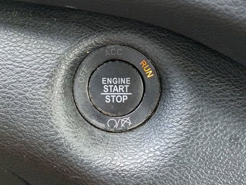 Certified 2021 Jeep Cherokee Trailhawk w/ Premium Leather Package image 26