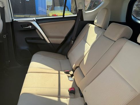 Used 2015 Toyota RAV4 XLE image 25