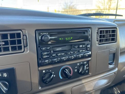 Used 1999 Ford F350 Lariat image 18