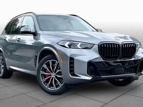 New 2026 BMW X5 xDrive40i w/ M Sport Package AWD/4WD image 2
