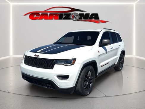 Used 2020 Jeep Grand Cherokee Trailhawk w/ Trailhawk Luxury Group AWD/4WD image 12