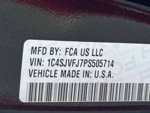 Used 2023 Jeep Grand Wagoneer Series II AWD/4WD image 37