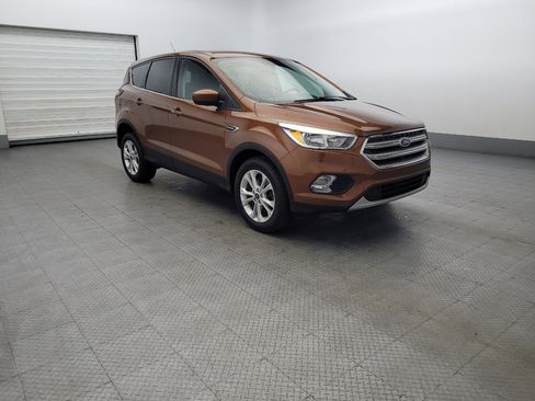 Used 2017 Ford Escape SE w/ SE Cold Weather Package image 11