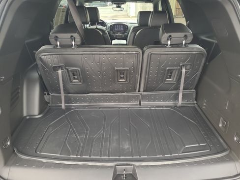 Used 2023 Chevrolet Traverse Premier w/ Redline Edition AWD/4WD image 24