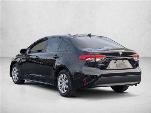 Used 2025 Toyota Corolla LE w/ Convenience Package image 8