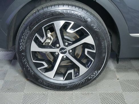 Used 2024 Kia Sportage EX AWD/4WD image 13