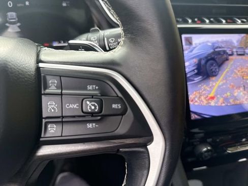 Used 2021 Jeep Grand Cherokee L Limited image 32