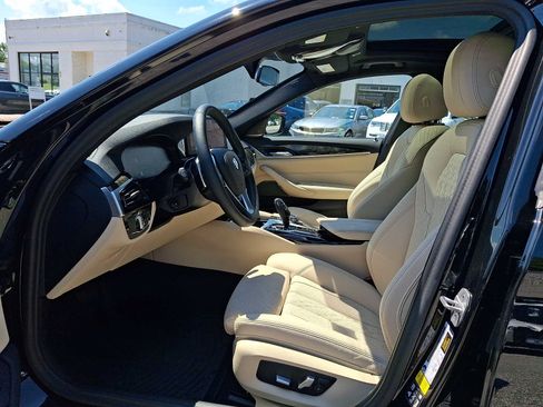 Used 2023 BMW 530i xDrive w/ Premium Package AWD/4WD image 13
