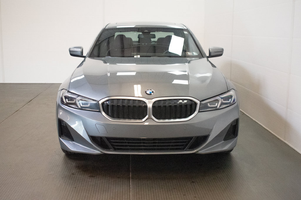 Used 2023 BMW 330i xDrive Sedan w/ Premium Package AWD/4WD image 2