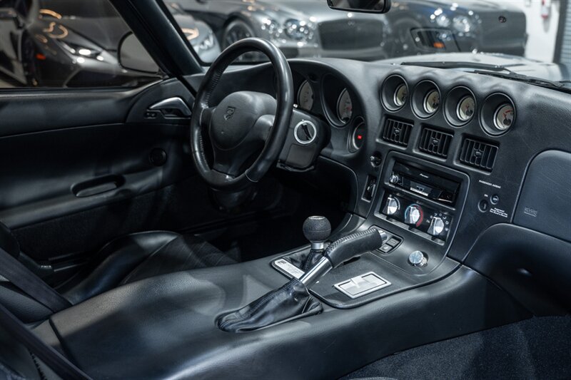 Used 2000 Dodge Viper GTS RWD image 53