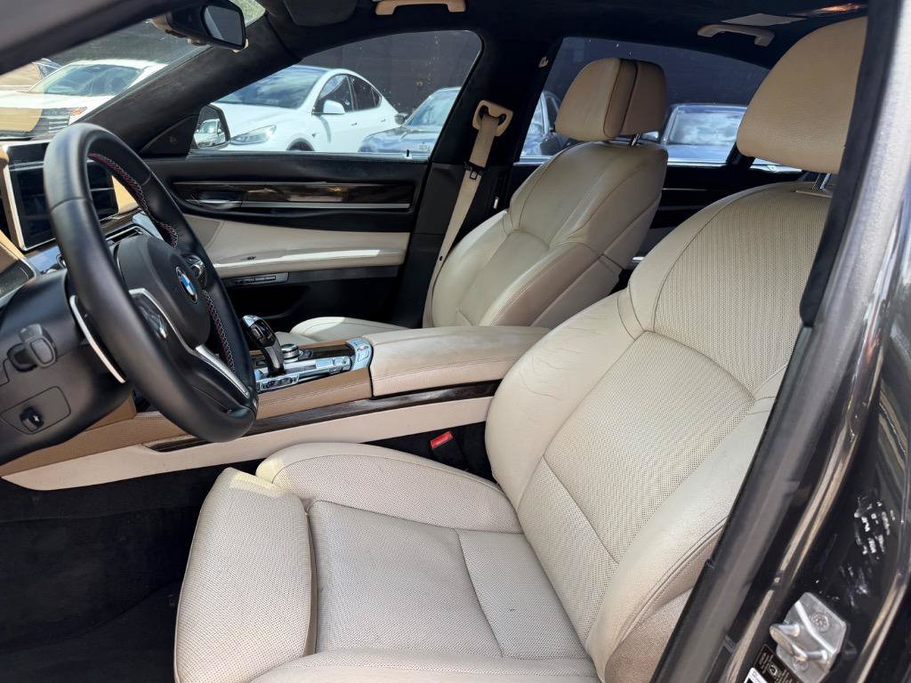 Used 2012 BMW 740Li RWD image 11