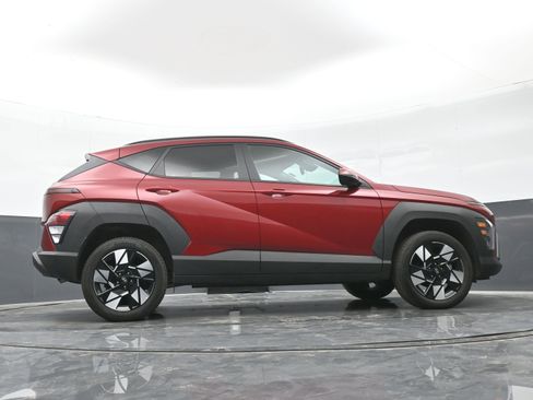 Certified 2025 Hyundai Kona SEL AWD/4WD image 44