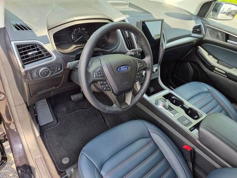 Used 2022 Ford Edge SEL w/ Sport Appearance Package AWD/4WD image 10