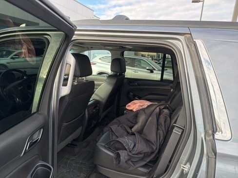 Used 2018 Chevrolet Tahoe LT image 12