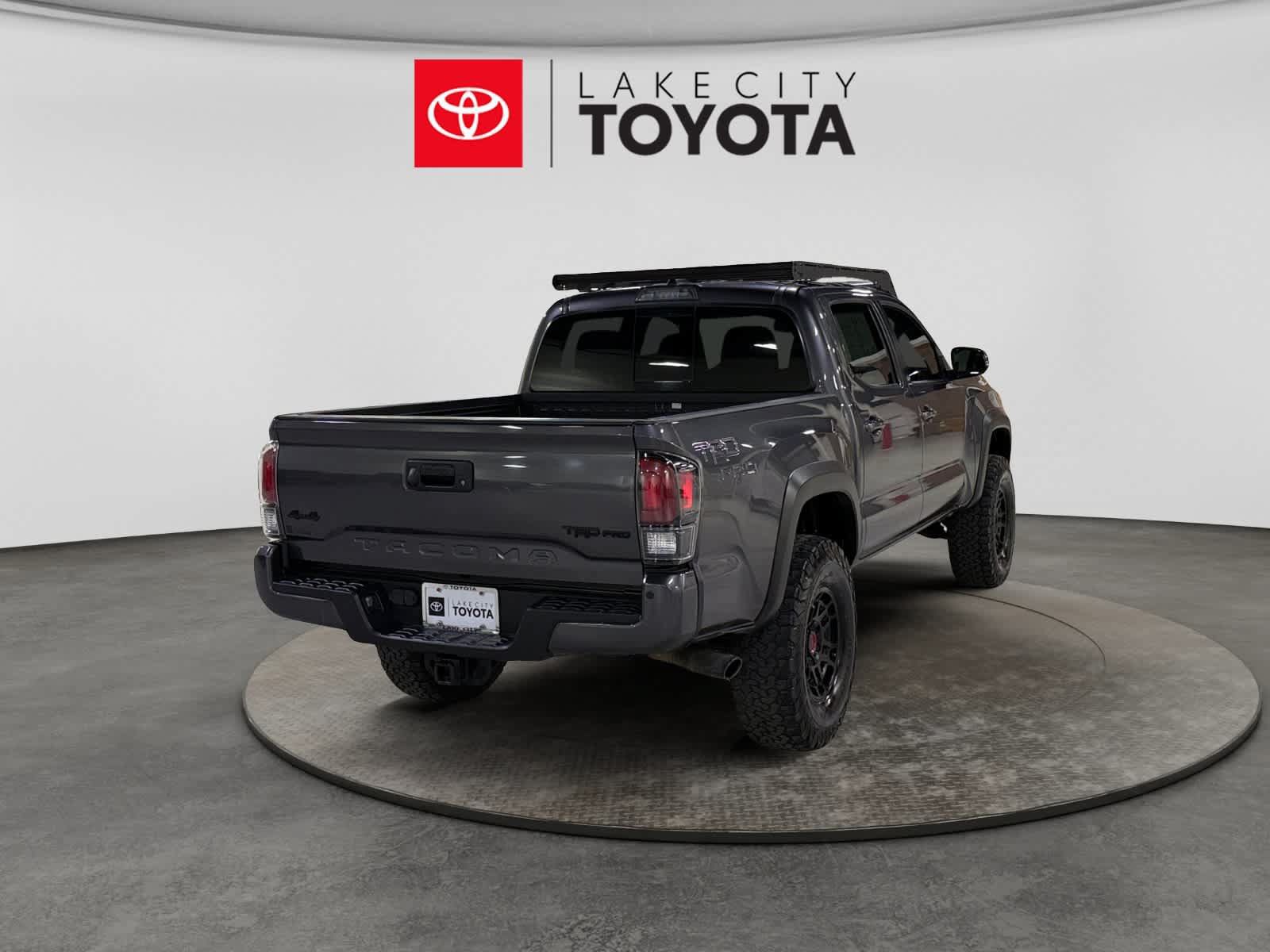 Used 2022 Toyota Tacoma TRD Pro AWD/4WD image 9