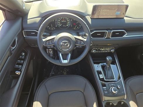New 2025 MAZDA CX-5 Signature image 9