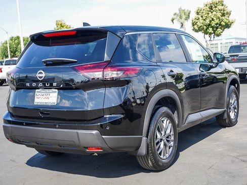 New 2026 Nissan Rogue S image 7