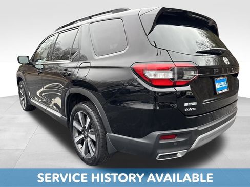 Used 2024 Honda Pilot Touring image 6