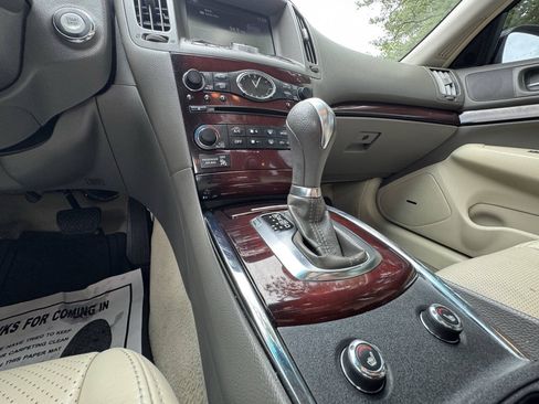 Used 2011 INFINITI G37 Journey w/ Premium Pkg RWD image 21