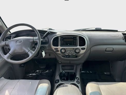 Used 2002 Toyota Sequoia Limited AWD/4WD image 25