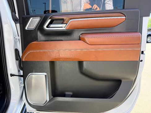 Used 2025 GMC Sierra 2500 Denali Ultimate image 41