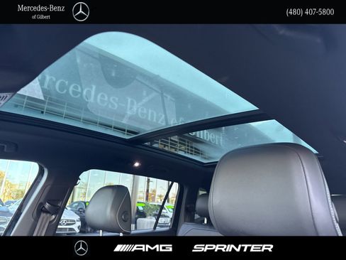 Used 2022 Volkswagen Tiguan SE R-Line image 15