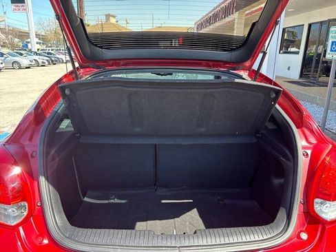 Used 2015 Hyundai Veloster Turbo image 12