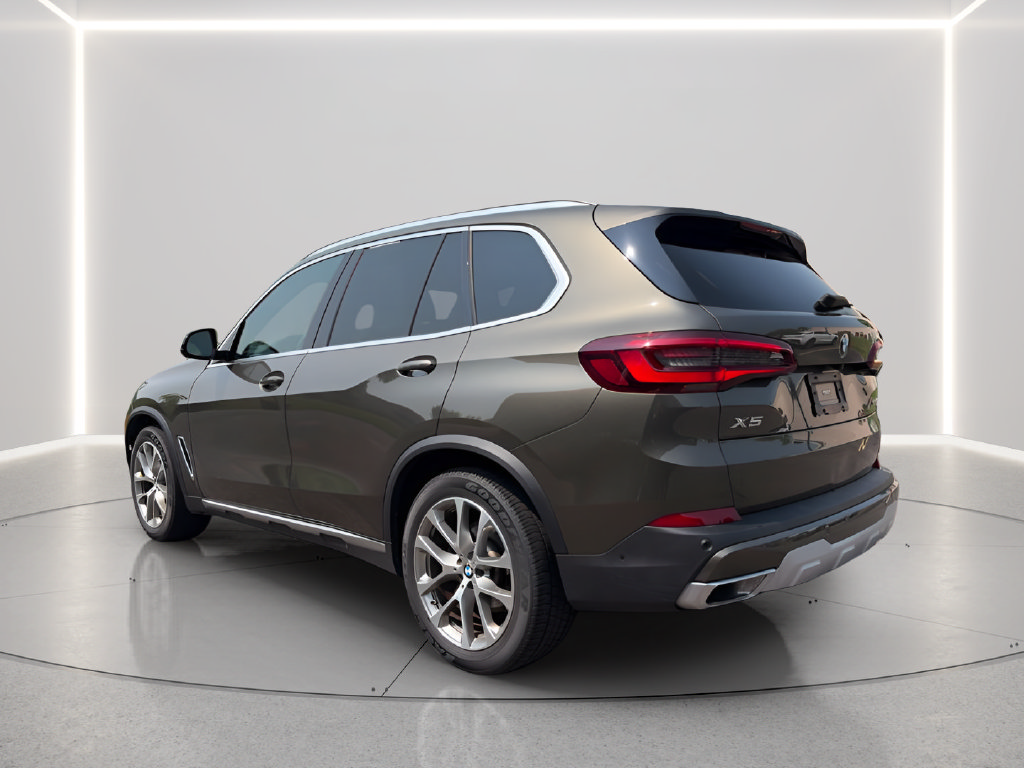 Used 2023 BMW X5 xDrive40i w/ Premium Package AWD/4WD image 6