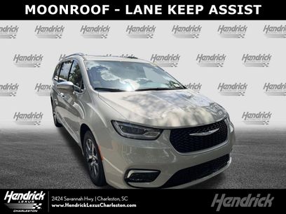 Used 2021 Chrysler Pacifica Pinnacle