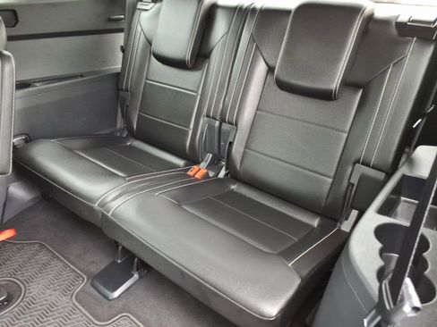 Used 2022 Volkswagen Atlas SE image 11