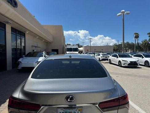 Used 2022 Lexus LS 500 AWD w/ Interior Upgrade Package image 8