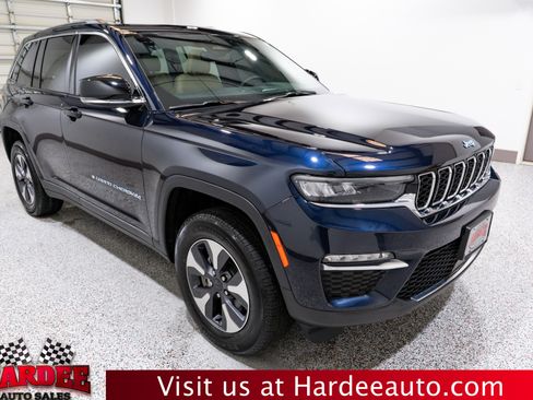 Used 2023 Jeep Grand Cherokee 4WD 4xe image 6