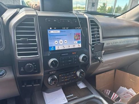 Used 2018 Ford F250 Limited w/ FX4 Off-Road Package AWD/4WD image 6