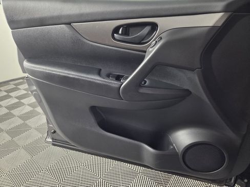 Used 2020 Nissan Rogue Sport S FWD image 19