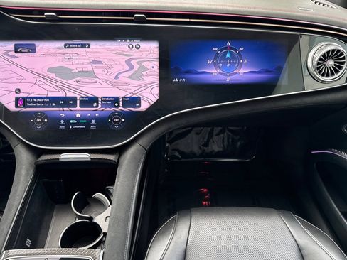 Certified 2022 Mercedes-Benz EQS AMG 4MATIC image 32