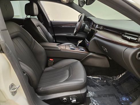 Used 2023 Maserati Quattroporte GT RWD image 27